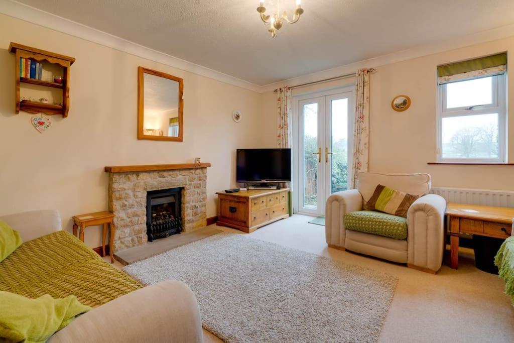 Barley Cottage Whittington  외부 사진